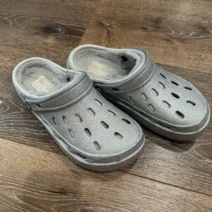 Fuzzy crocs